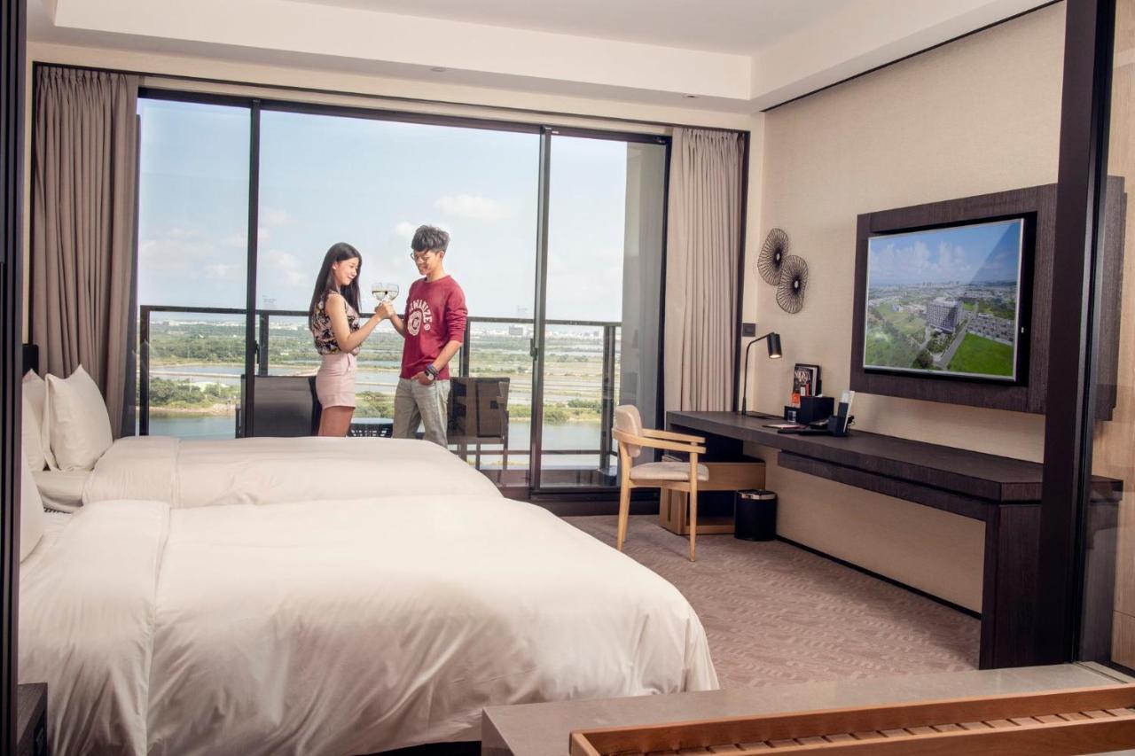 Готель Crowne Plaza Tainan By Ihg Екстер'єр фото Deluxe Room
